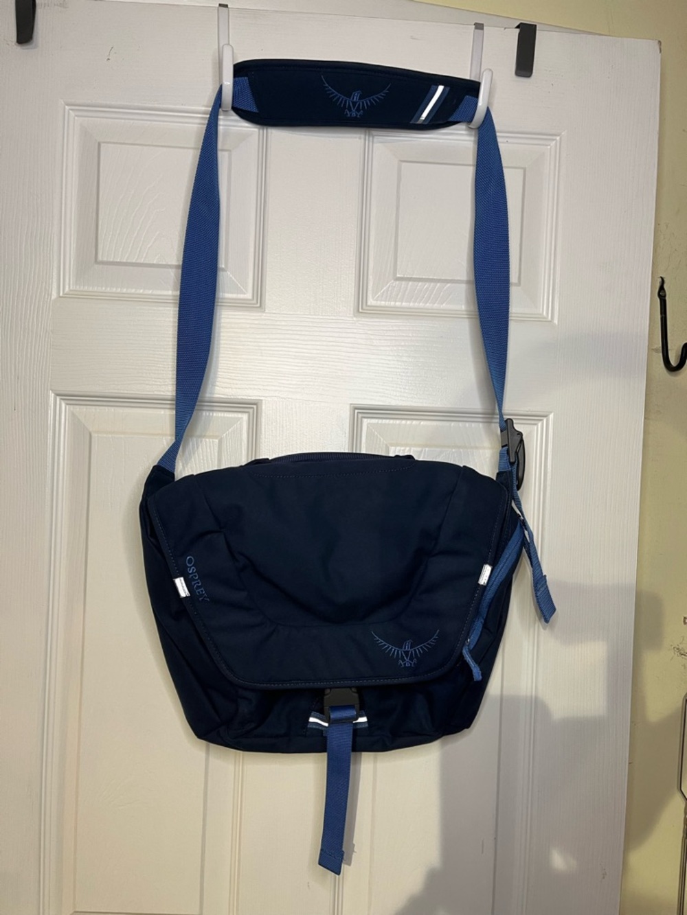 OSPREY FlapJill Dark Blue Messenger Bag with Light Blue Strap